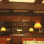 拉特思科勒格尔登酒店 酒店 吉赫敦