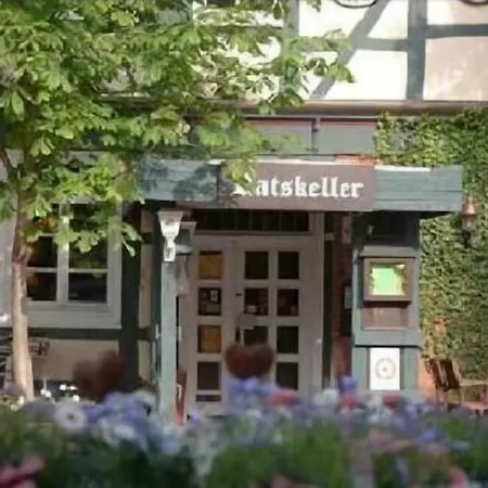 Hotel Ratskeller 2*